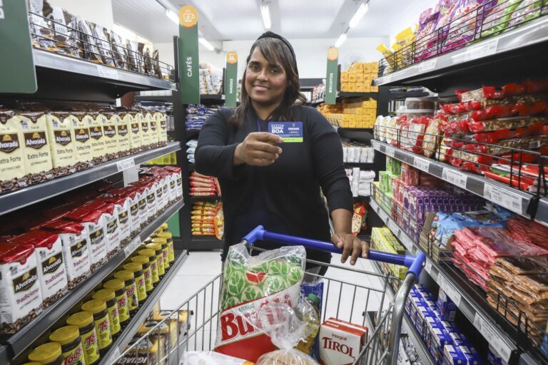 Armazéns da Família passam a aceitar Cartão Comida Boa em Curitiba e RMC