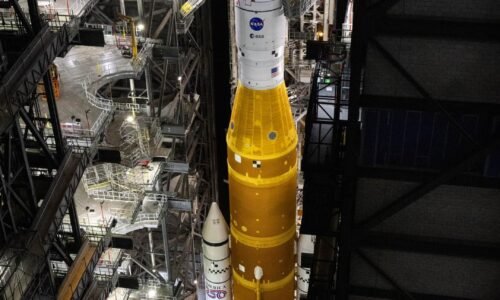 NASA’s crawler-transporter 2, carrying NASA’s Artemis II SLS (Space Launch System) rocket with the Orion spacecraft.