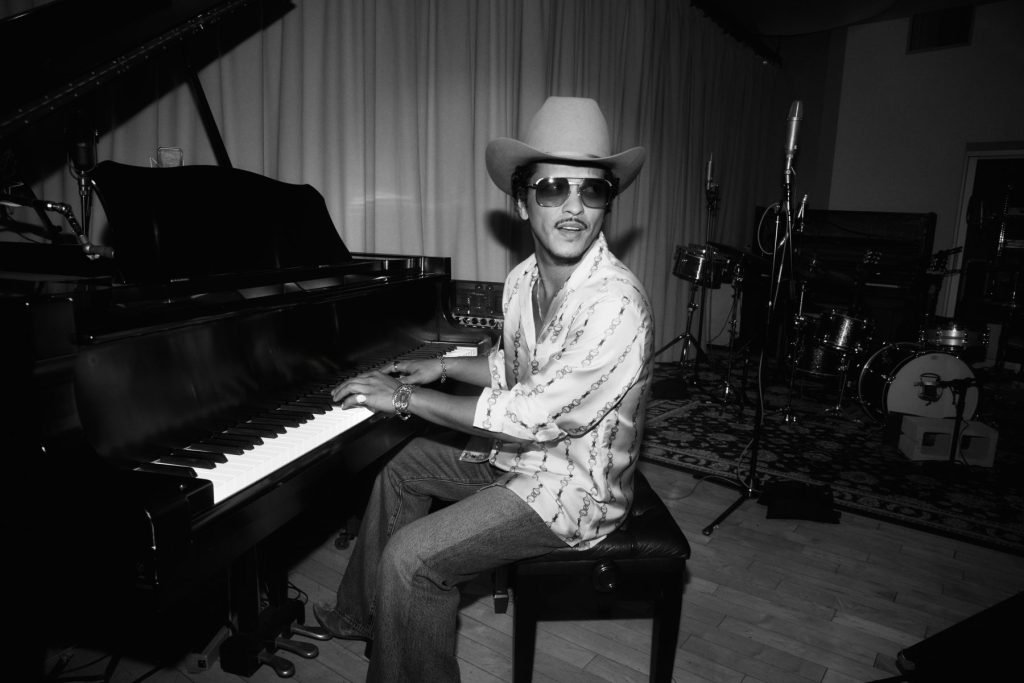 Bruno Mars Signs Global Publishing Partnership With Avex Music