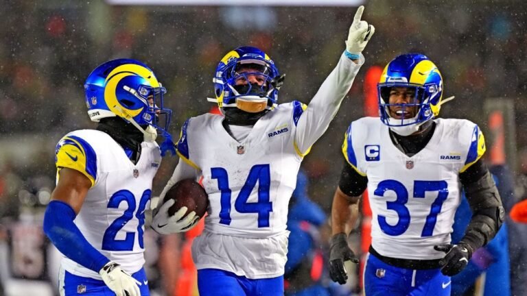 CB Cobie Durant agrees to 1-year deal with Cowboys, sources say
