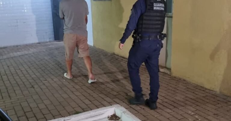 Condutor é preso após ser flagrado com alto teor de alcoolemia na Tito Muffato