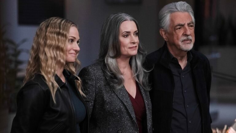 A.J. Cook, Paget Brewster and Joe Mantegna in ‘Criminal Minds: Evolution’