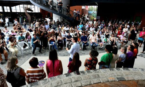 Curitiba lança campanha contra violência doméstica no Dia da Mulher