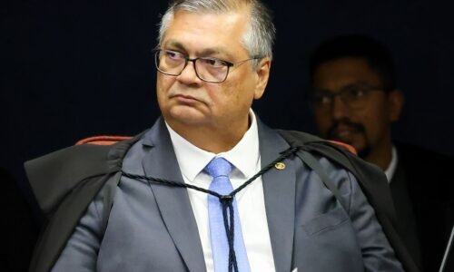 Dino proíbe saques em espécie de emendas parlamentares