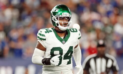 Eagles agree to one-year deal with TE Stone Smartt