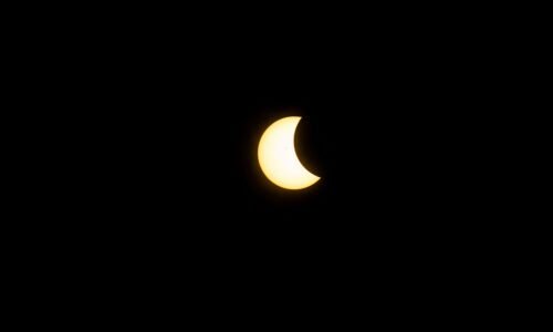 Eclipse solar pode deixar o céu escuro por mais de 6 minutos