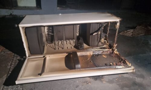 Geladeiras pegam fogo em empresa no Parque São Paulo e Corpo de Bombeiros é mobilizado