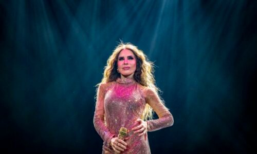 Gloria Trevi convierte su cumpleaños en una fiesta latina en el BMO Stadium de Los Ángeles