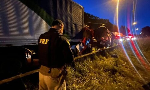Grave acidente deixa três mortos na BR-116, na RMC