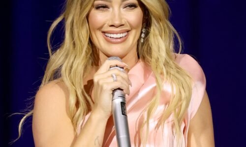 Hilary Duff on Haylie Duff, Parents Estrangements