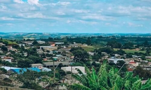 Homem é preso por descumprir medida protetiva e resistir à abordagem em Coronel Vivida