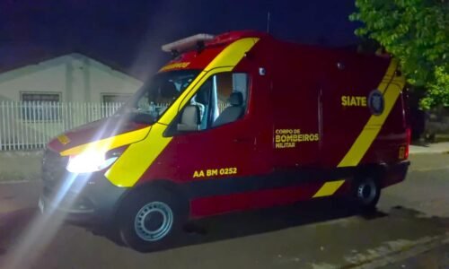 Homem fica ferido após portão cair sobre ele no bairro Santa Cruz