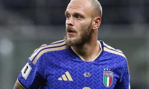 Federico Dimarco durante jogo entre Itália e Noruega pelas Eliminatórias para a Copa