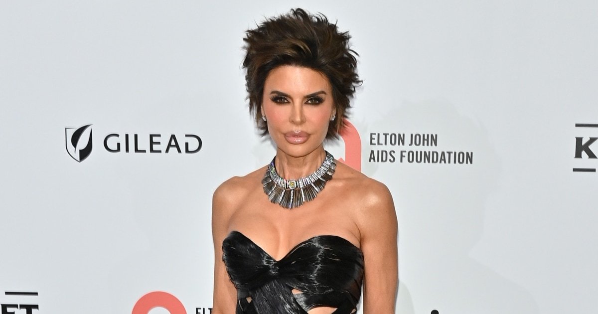 Lisa Rinna's Oscars Party Dress Is Made of Real Hair. How It Was Made