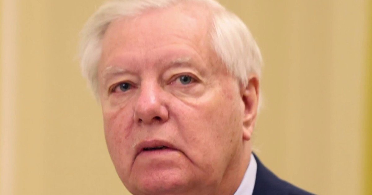 MAGA blasts Lindsey Graham over Iran War rhetoric 