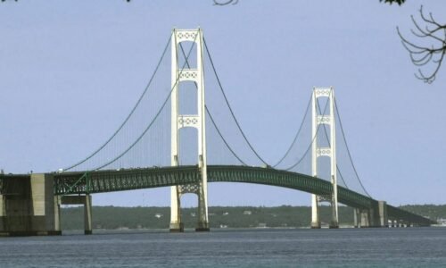 Mackinac Bridge open to all vehicles