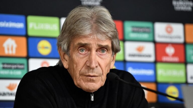 Manuel Pellegrini afirmó que jugar los cuartos de la Europa League "sería histórico"