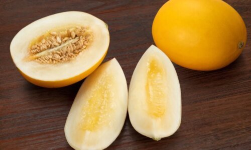 Melão: 7 benefícios para a saúde que você precisa conhecer