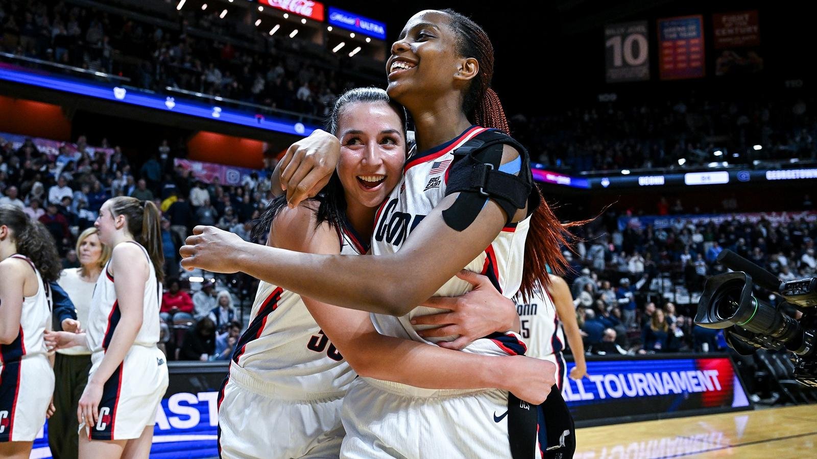 WASHINGTON, D.C. - January 22 - Azzi Fudd #35 of the UConn Huskies, Sarah Strong #21 of the UConn Huskies in the game against the Georgetown Hoyas at CareFirst Arena in Washington, D.C.
Photo by Simon Asher