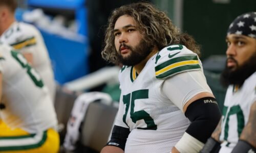 Packers bring back Sean Rhyan on 3-year, $33 million deal