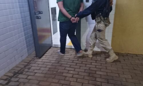 Polícia Rodoviária Federal prende dupla acusada de estelionato contra idosos no Paraná
