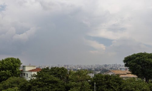 Previsão do tempo: SP tem céu nublado e chove no Nordeste - 02/03/2026 - Cotidiano