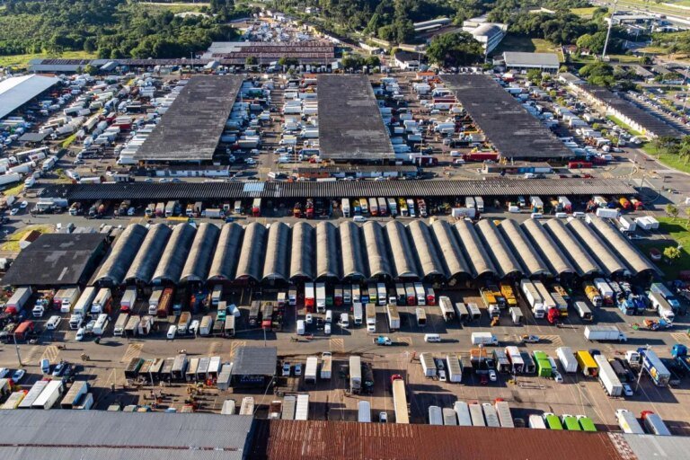 Produtores reclamam de rigidez em fiscalizações na Ceasa de Curitiba