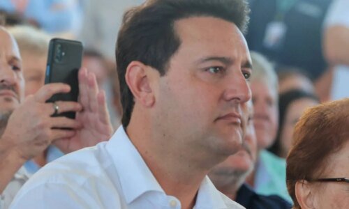 Ratinho Junior reorganiza grupo com aliados do PSD no Paraná