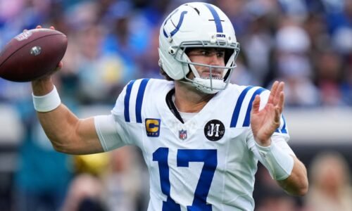 Report: Colts' initial offer to Daniel Jones was in the range of Sam Darnold's deal