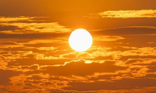 'Super El Niño' could push global temperatures to unprecedented highs, forecasters say