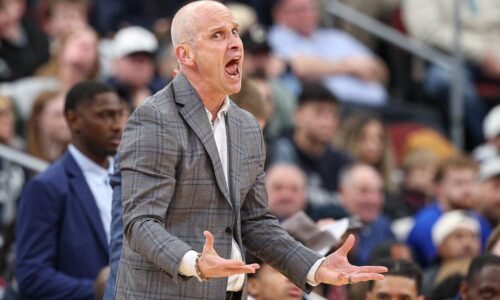 UConn coach Dan Hurley discusses behavior, anxiety during March Madness