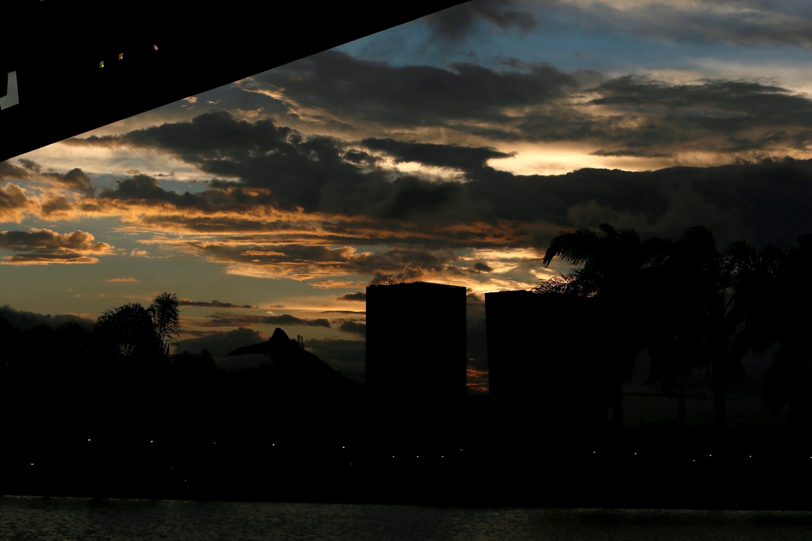 Verão no Rio termina com chuva e risco de temporais; veja como vai ser o outono
