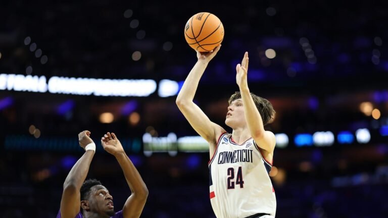 Where UConn star is expected to land