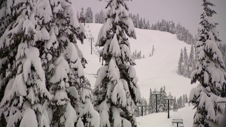 Winter Storm Warning in effect for Cascades from northern King County to Whatcom County