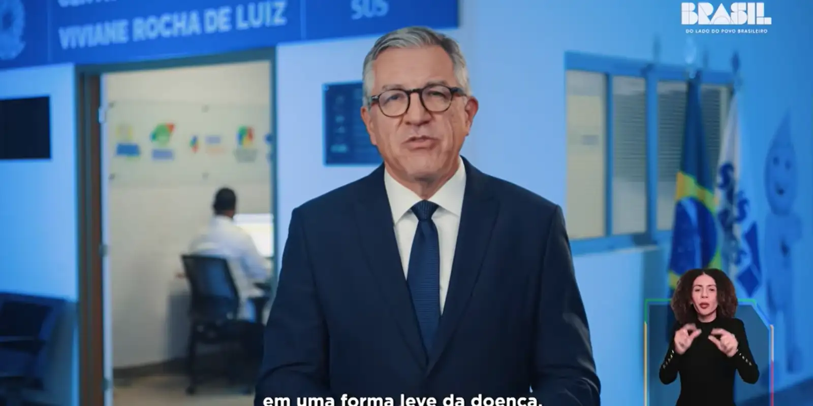 "vamos vacinar antes de o inverno chegar", diz Padilha
