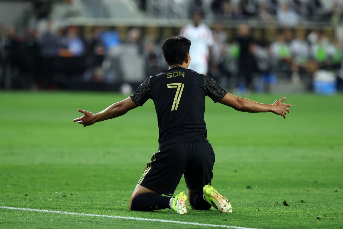 '역시 흥부 듀오' 손흥민 도움-부앙가 골…LAFC, 챔피언스컵에서 LD 알라후엘렌세와 1-1로 비기며 개막 이후 연승 행진 '5'에서 끊겼다 : 네이트 스포츠