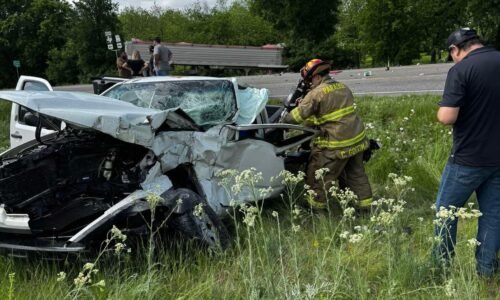 1 seriously injured after 18-wheeler, truck collide at FM 51 and SH 114