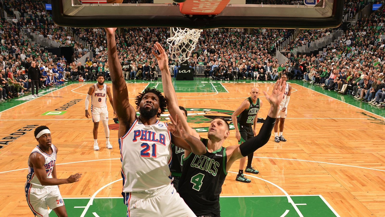 4 takeaways: Joel Embiid endures, Tyrese Maxey helps 76ers live another game
