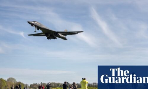 A bittersweet thrill: daytrippers watch US warplanes in action at RAF Fairford | Military
