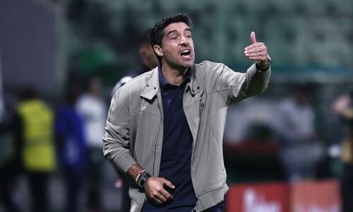 Abel Ferreira responde sobre 'lei do silêncio' no Palmeiras, lamenta lesão de Vitor Roque e fala de Barboza