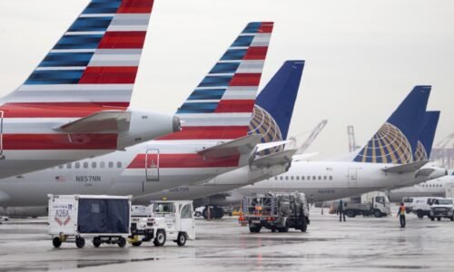 American Airlines down after dismissing United megamerger