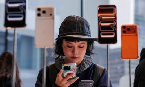 Apple's iPhone shipments in China surge 20% in Q1, data shows