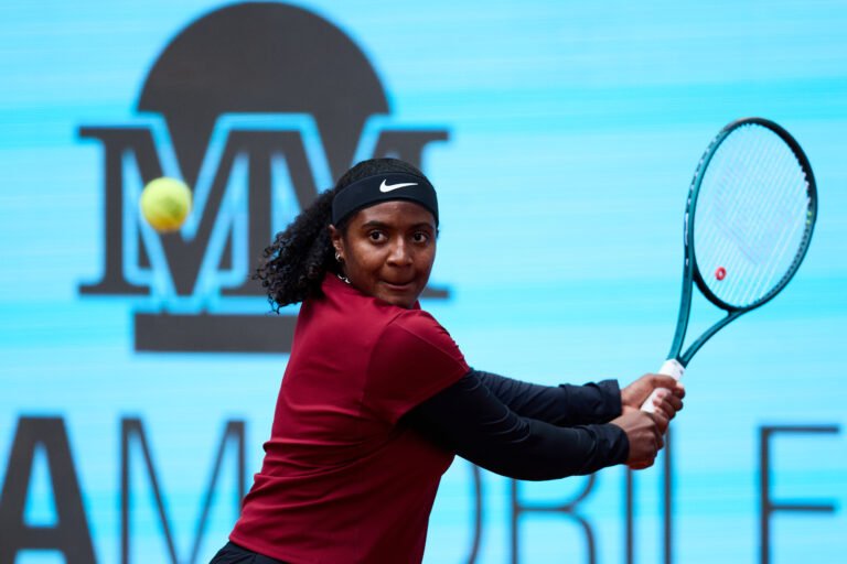 Baptiste through to Madrid third round, to face Paolini