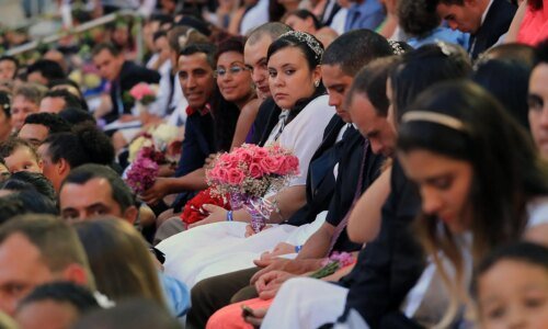 Casamento coletivo gratuito em Curitiba tem inscrições até 8 de maio