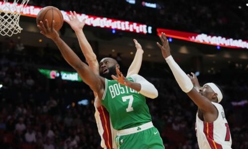 Celtics catch fire vs. Heat in 'exceptional' offensive night