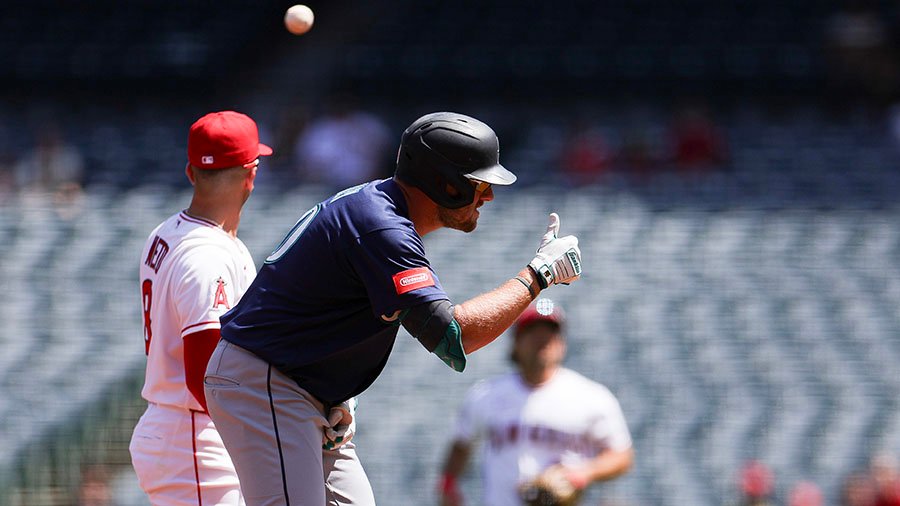 Seattle Mariners Luke Raley...