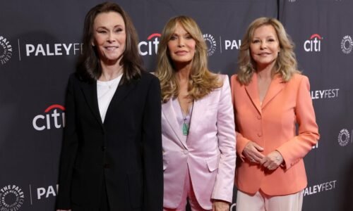 'Charlie's Angels' Stars Have Rare Reunion for 50th Anniversary: Fans React