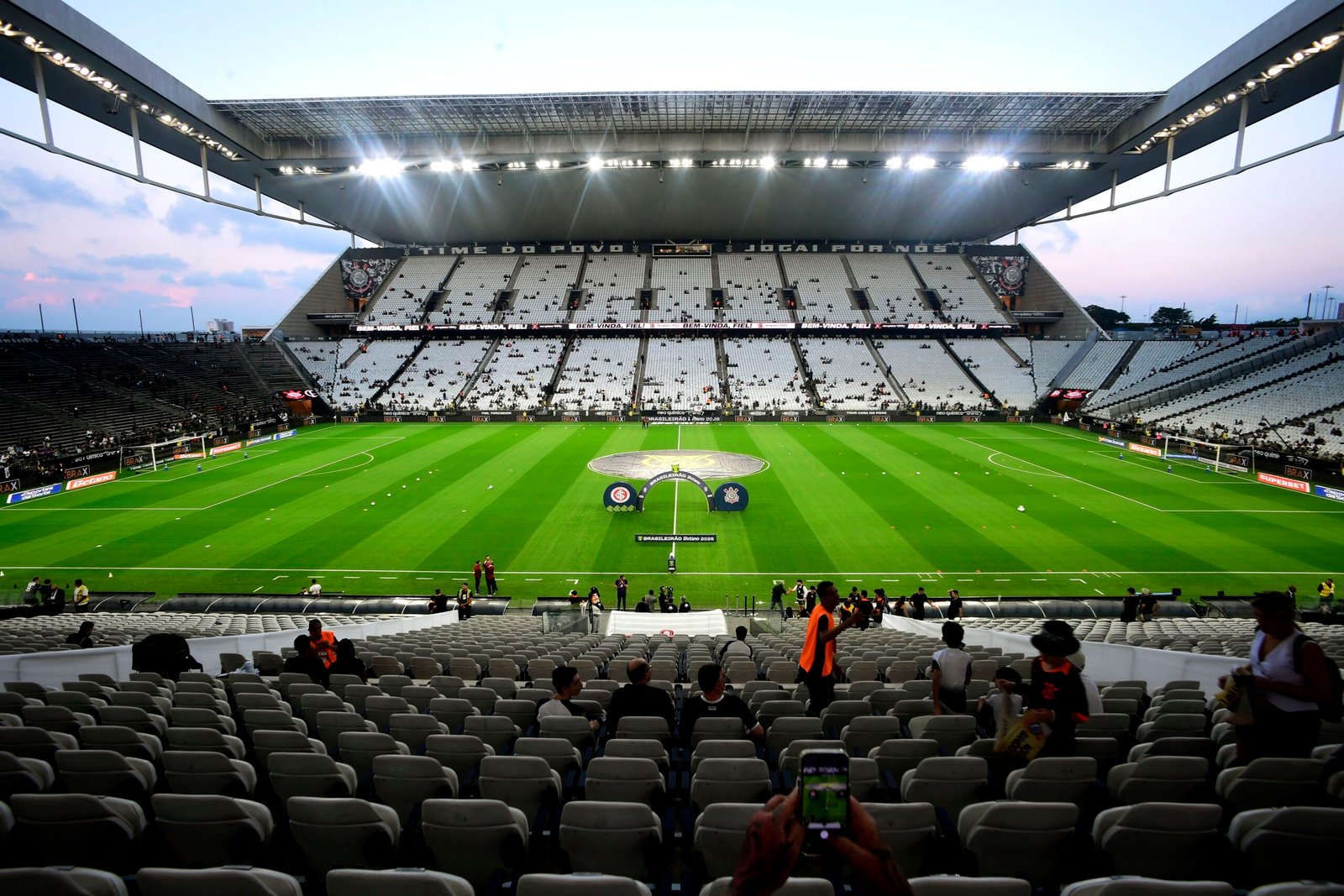 Corinthians x Palmeiras: onde assistir ao vivo, horário e escalações