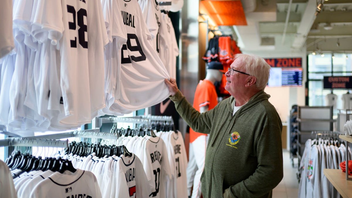 Detroit Tigers fans scoop up merch for Opening Day. What's selling