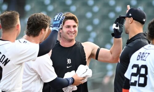 Detroit Tigers swept Kansas City Royals with 10-9 walk-off victory